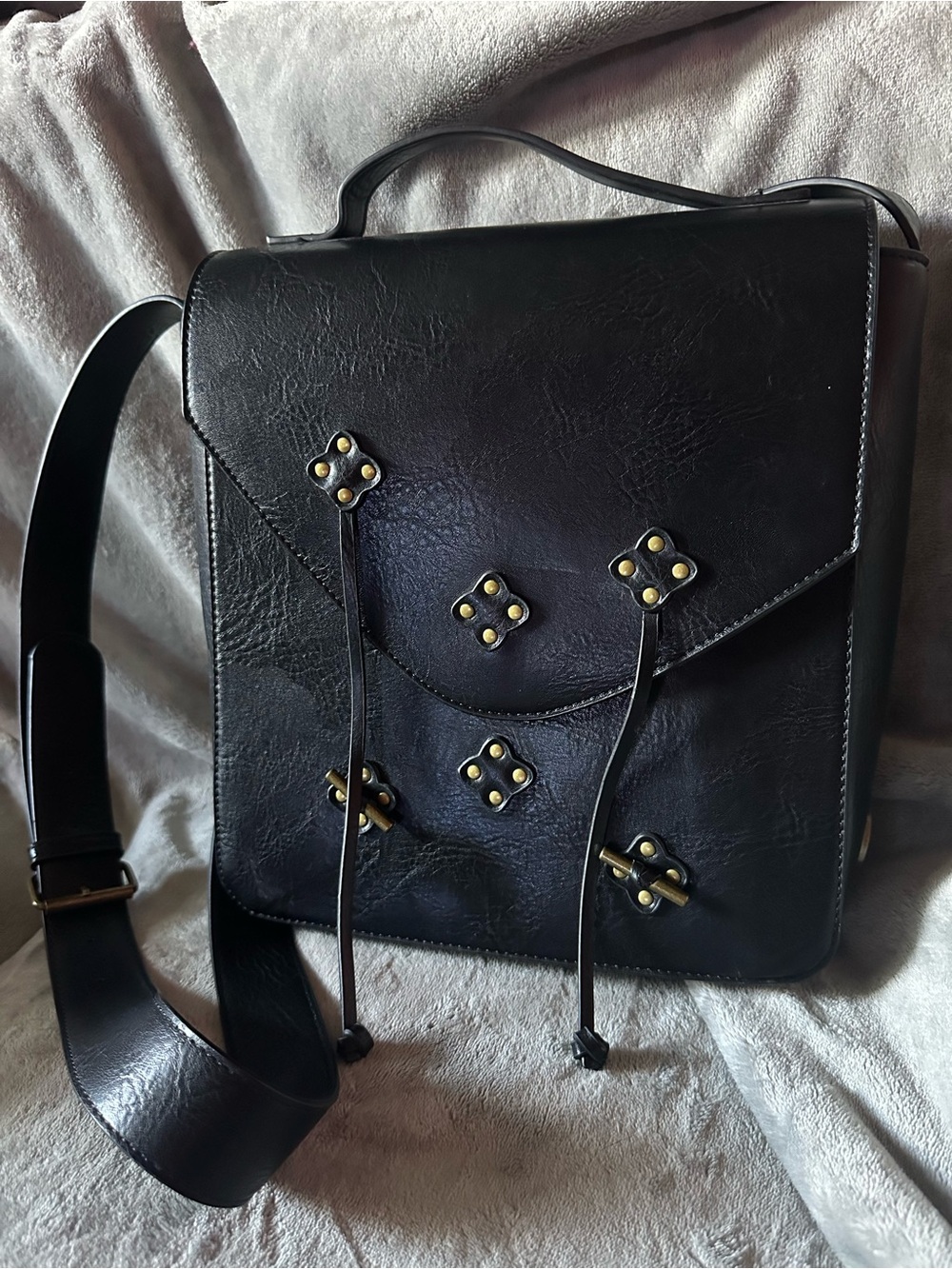 Her Universe Wicked Elphaba Crossbody Bag